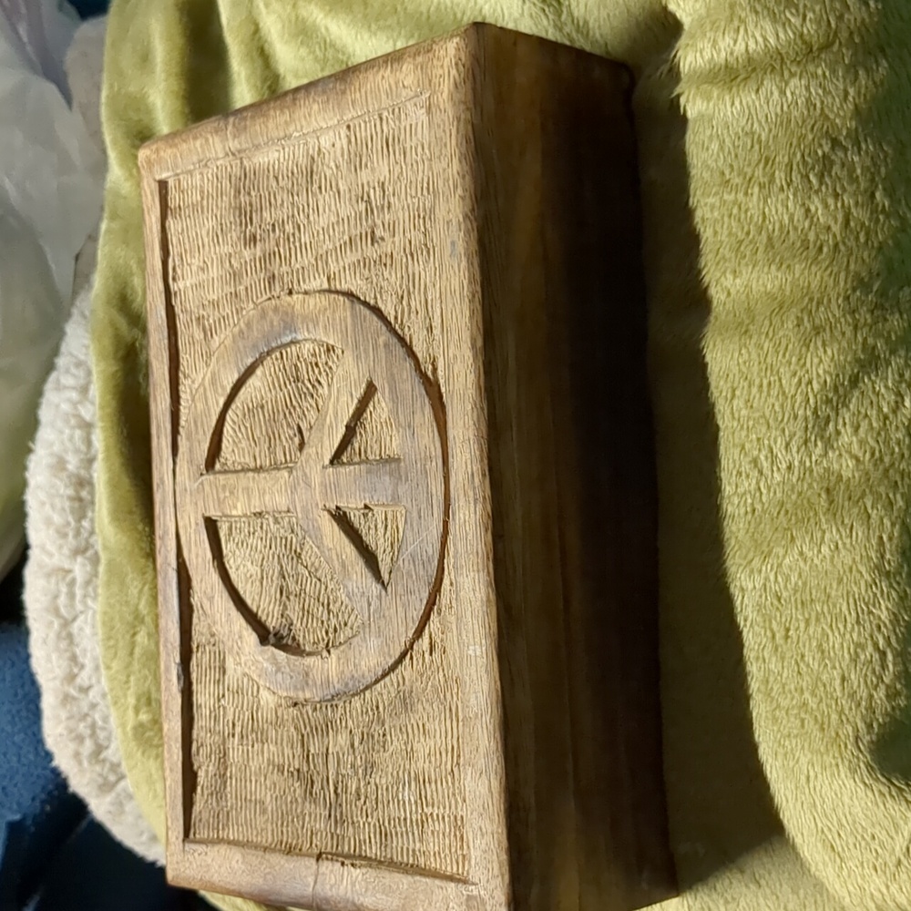 Small peace sign wooden box